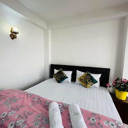 דרג'ילינג Shalom Inn Home Stay מראה חיצוני תמונה