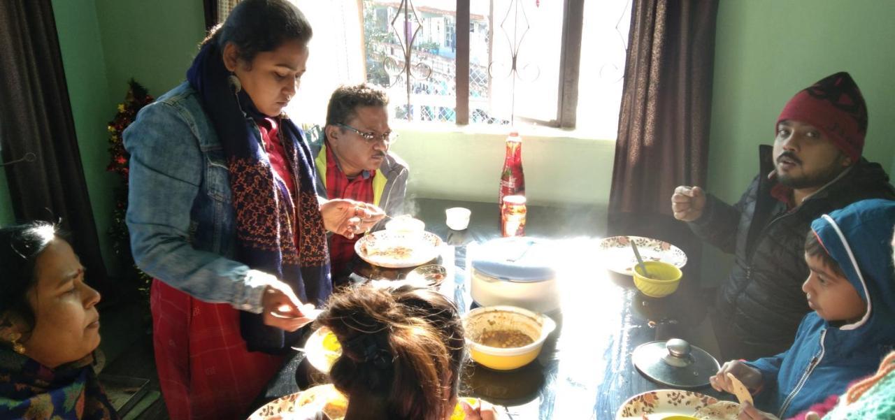 דרג'ילינג Shalom Inn Home Stay מראה חיצוני תמונה