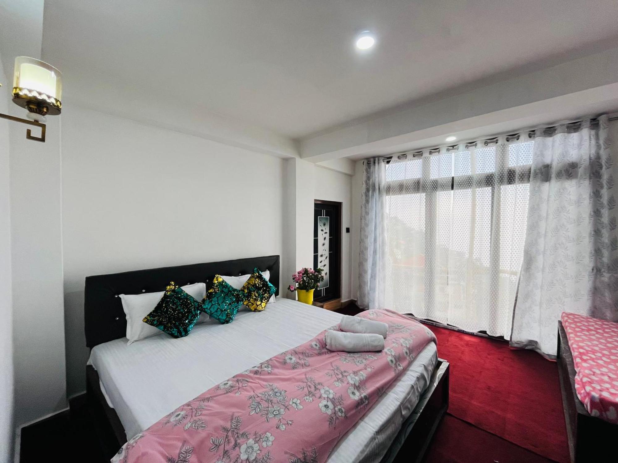 דרג'ילינג Shalom Inn Home Stay מראה חיצוני תמונה