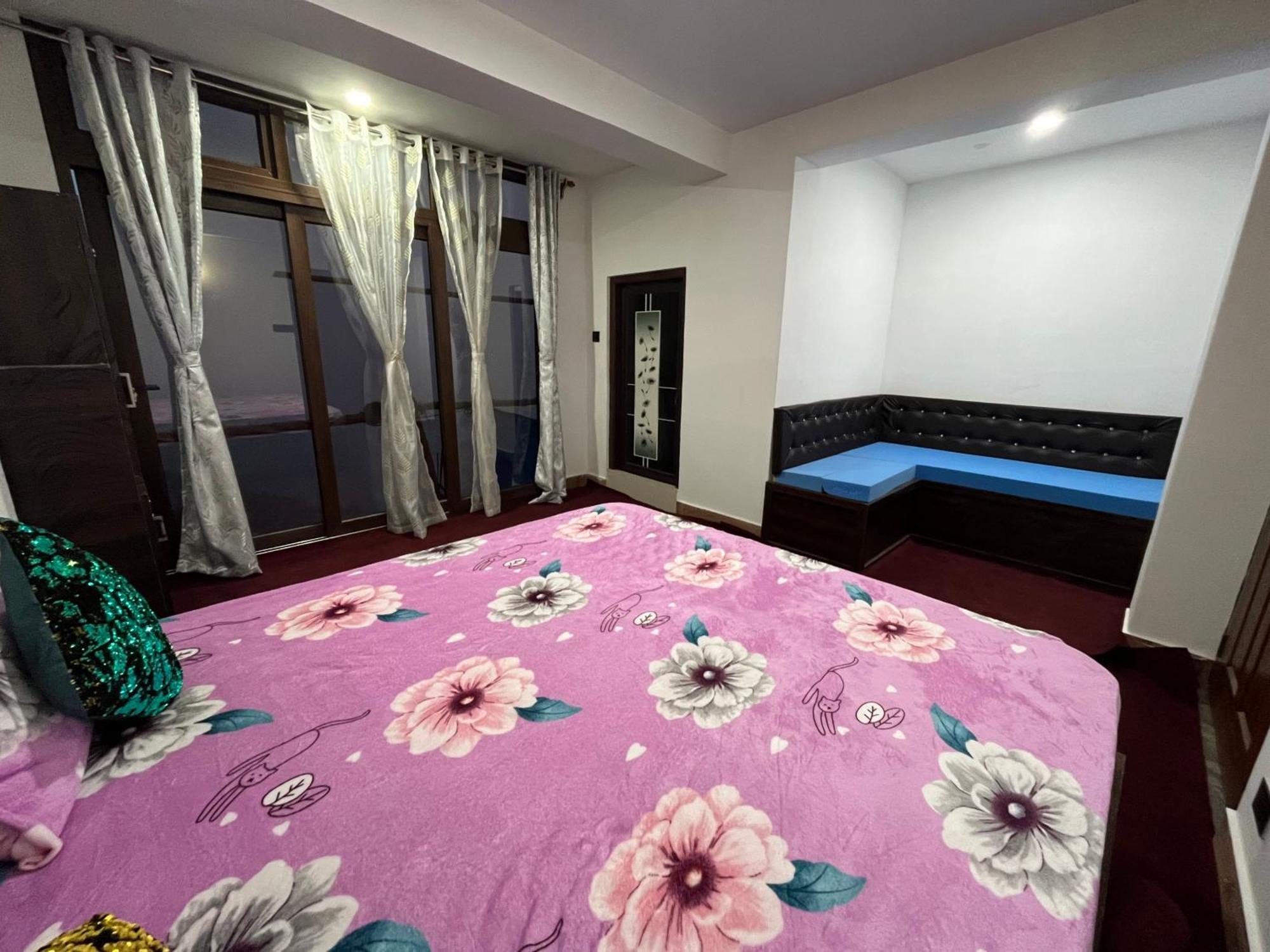 דרג'ילינג Shalom Inn Home Stay מראה חיצוני תמונה